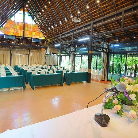 The Loft Resort Bangkok Kültér fotó