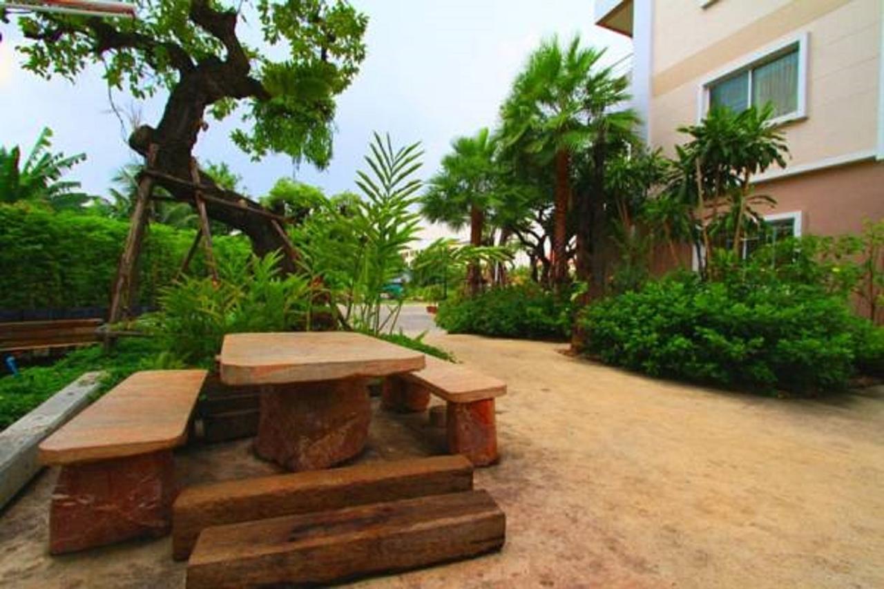 The Loft Resort Bangkok Kültér fotó