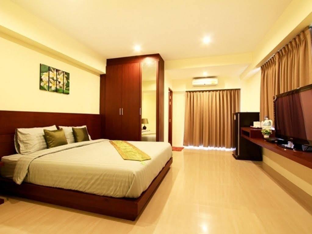 The Loft Resort Bangkok Kültér fotó